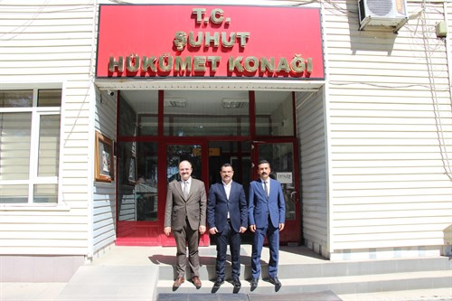 İlçemiz Cumhuriyet Savcısı Nurullah Bural ve yeni atanan Cumhuriyet Savcısı İbrahim Selim Yazıcı, Kaymakamımız Harun Reşit HAN’ı ziyaret etti. 